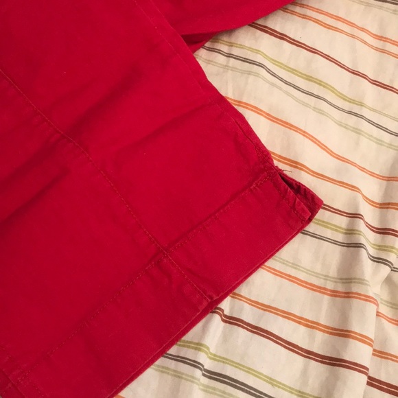 Women’s size 14 bright red crop pants! - Picture 5 of 5